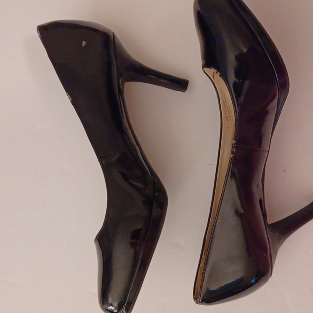 Etienne Aigner black heels patent leather size 7 1/2 M